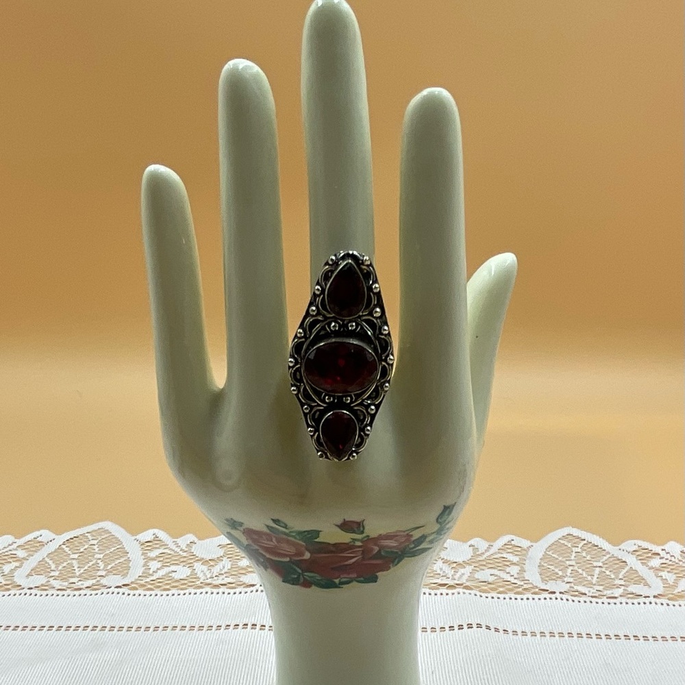 Beautiful German sterling silver ring with beautiful red stones